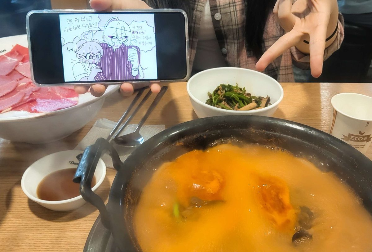 AfterL7_Delta's tweet photo. 어제 오프했을 때 꺼냈던 예의포카....대신 연성
올리고 갑니다 https://t.co/J6EmGpAlnj