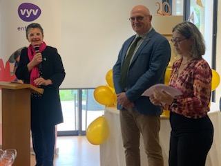 MPCHESNEAU's tweet photo. @RivesduLoir, 20 ans du " Village des Générations ", un concept unique 🏳️‍🌈 et toujours innovant, pour "Bien vivre ensemble " et qui fait sens:  crèche👼, EHPAD, 👩‍🦼 , réinsertion professionnelle. 
Liens intergenérationnels riches. @Maine_et_Loire  Département solidaire 🤝
@vyv @caf https://t.co/MyBEGNq8Eo