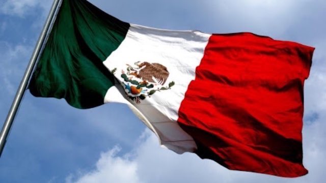 Hace dos siglos nuestros héroes defendieron el territorio nacional desde un castillo envueltos en la bandera.

Los héroes hoy irán a votar y defenderán TU voto y, con ello, nuestra democracia y la #VidaVerdadYLibertad.

¡gracias a todos y todas!

¡Vamos México! Sí se puede!!!