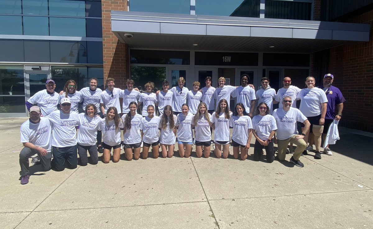Congratulations to our State Track qualifiers on an amazing weekend of performances! Our athletes and coaches made the Polar Bears proud of how they competed against the best in the State of Ohio!!!