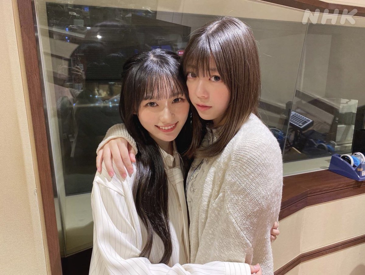 川﨑桜 冨里奈央