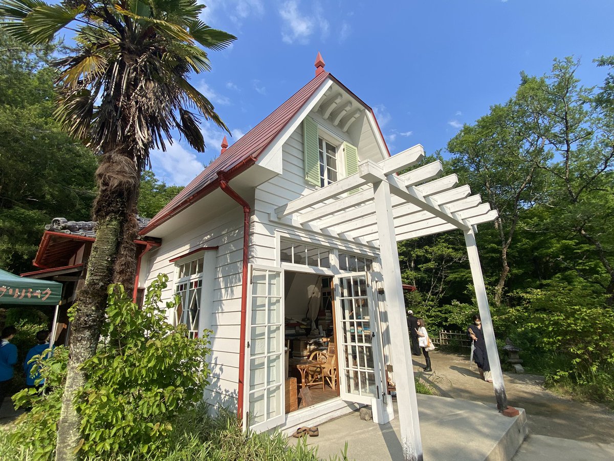 Warren Post tweet media