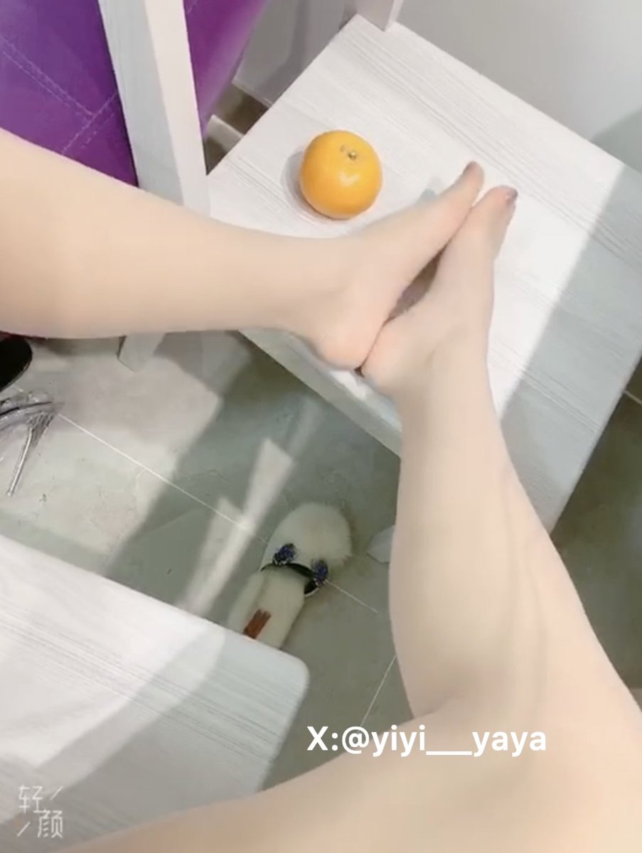 依依丫丫 yiyi__yaya
姐推荐大家一个🔞的地址：👉 Tx005.tv

敬请欣赏，哥哥！喜欢依依丫丫的脚吗？
<a href="/yiyi__yaya__/">依依丫丫 yiyi__yaya</a>
<a href="/yiyi___yaya/">依依丫丫 yiyi__yaya</a>
喜欢的哥哥请关注转推啦！
#丝袜 #美腿 #高跟 #写真 #外漏 #3P  #足交  #美足 #依依丫丫 #yiyi__yaya
推荐大家一个🔞的地址：👉 Tx005.tv