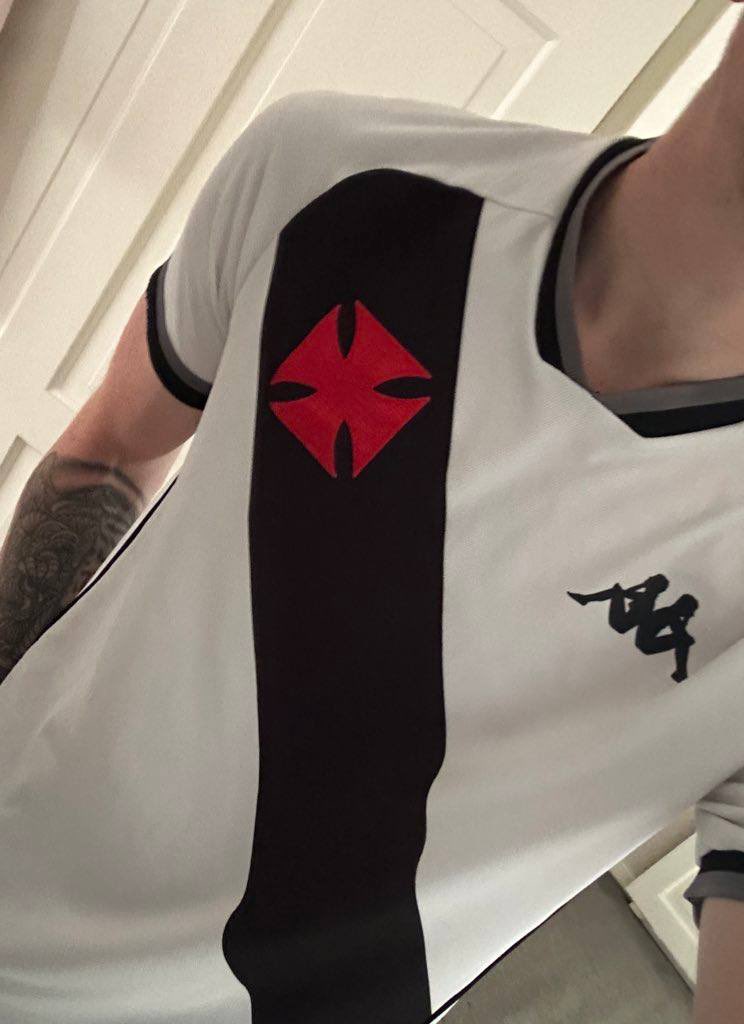 £50 Cash Giveaway!  💰 

💢 VASCO DA GAMA VS FLAMENGO 🐍 

IF VASCO DEFEAT FLAMENGO TONIGHT TO WIN OUR 64.00 TREBLE I WILL GIVE 1 PERSON £50!

Simply RT &amp; LIKE this tweet to be entered into the draw. 

COME ON VASCO 💢💢💢