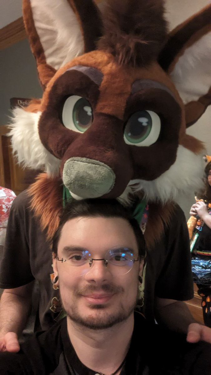 CommandoDJ's tweet image. I got invited along to #stratosfur for the weekend, and I've been having a blast. 
I may not know a lot of people here, but I've been having fun and it's been great to meet new people! 
And the dance comp had a heckin adorable MC. &amp;lt;3