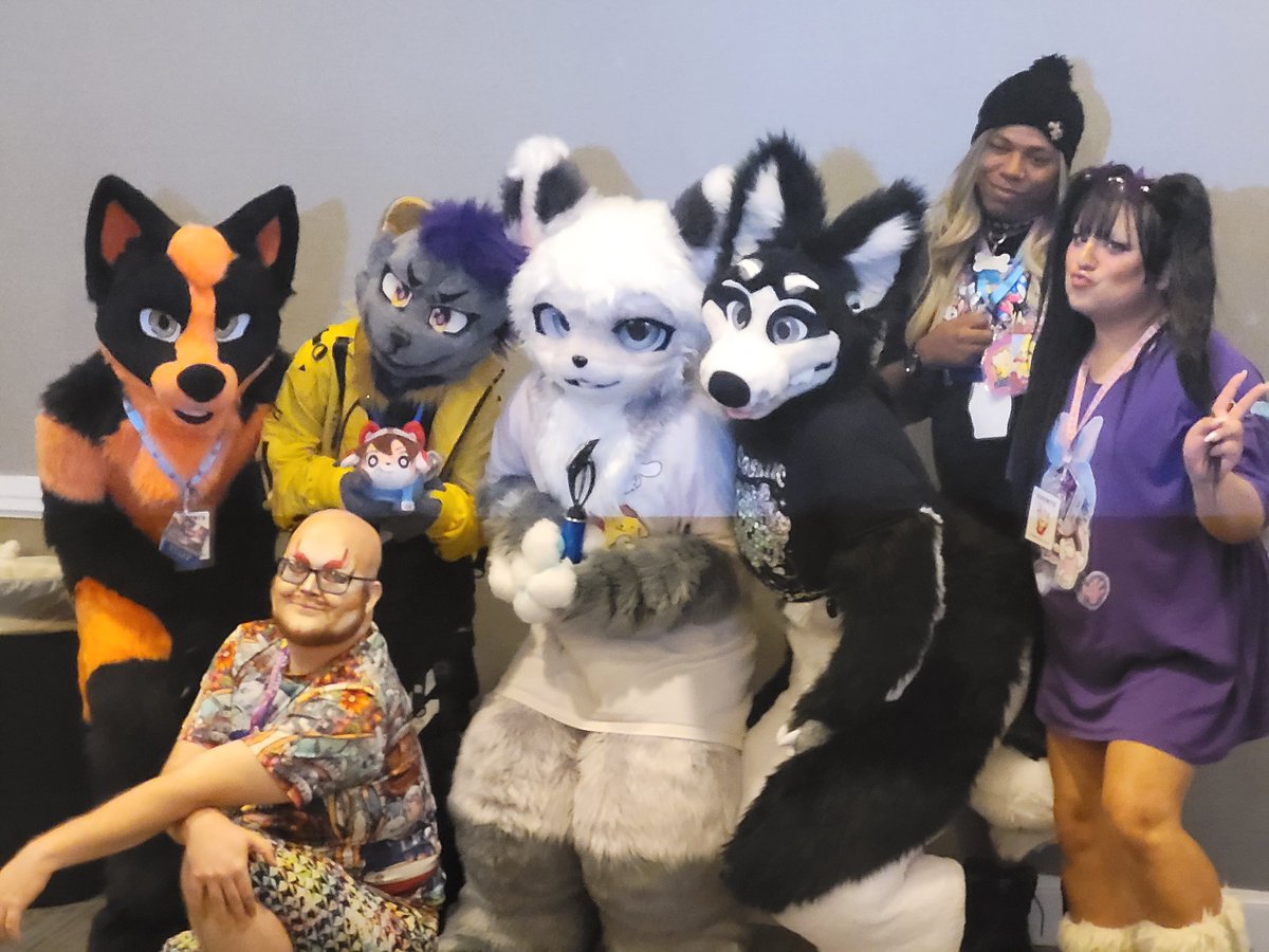 CommandoDJ's tweet image. I got invited along to #stratosfur for the weekend, and I've been having a blast. 
I may not know a lot of people here, but I've been having fun and it's been great to meet new people! 
And the dance comp had a heckin adorable MC. &amp;lt;3