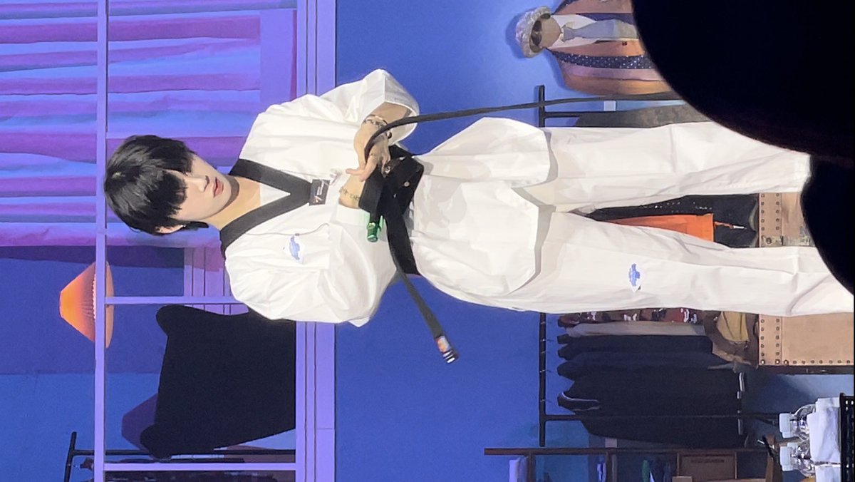 1uv810's tweet photo. 가족넥스트도어🥺🩷 https://t.co/ow4WWV4O0d