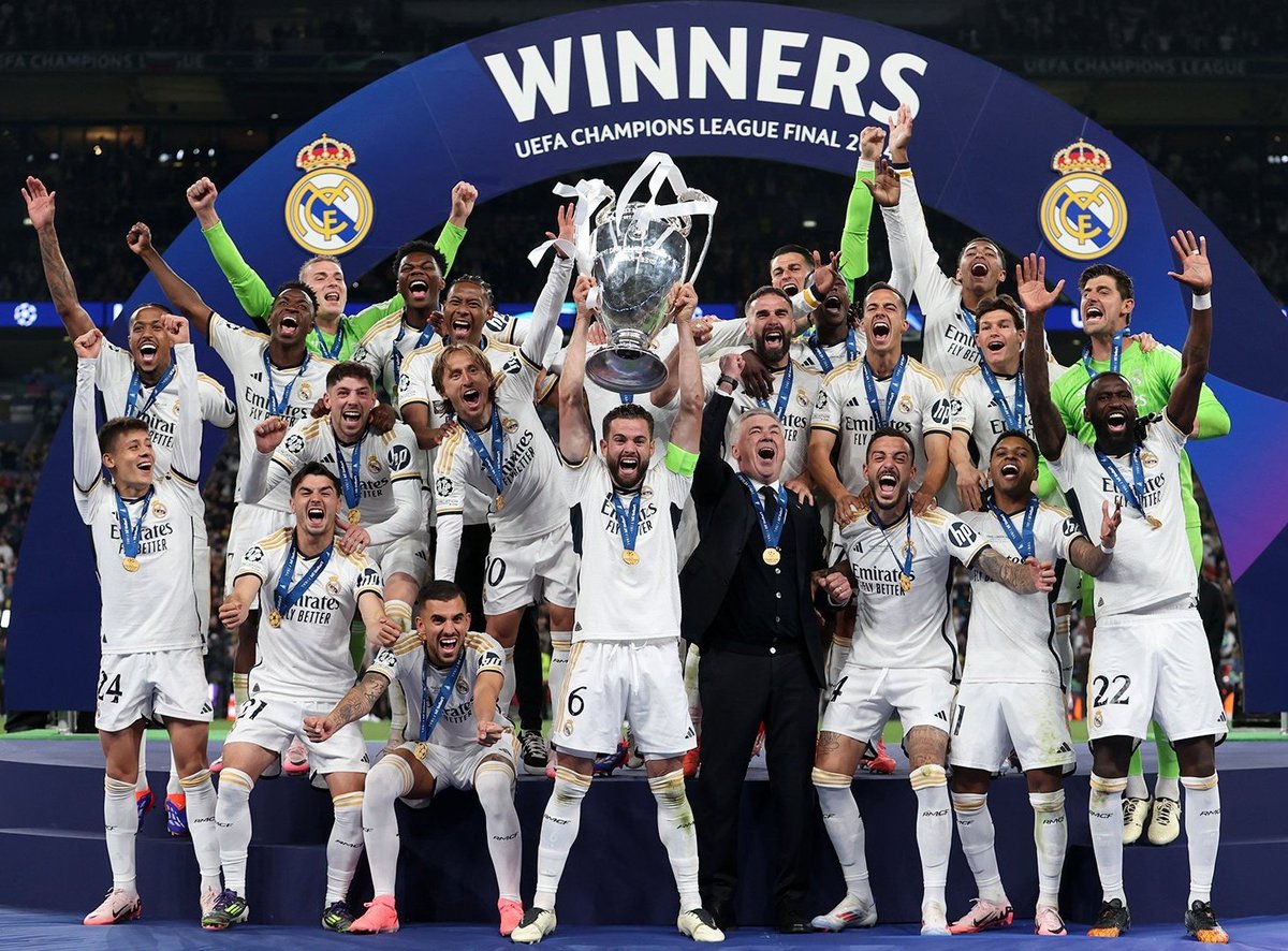 SiaranBolaLive's tweet photo. Rangkuman musim 2023/2024:
#UCL: Real Madrid
#UEL : Atalanta
#UECL: Olympiacos
#PremierLeague: Man City
#Laliga: Real Madrid
#SerieA: Inter
#Bundesliga: Bayer Leverkusen
#Ligue1: PSG
#Liga1: Persib
#Eredivisie: PSV
#FACup: Man United
#CopaDelRey: Athletic Club
#CoppaItalia: Juventus
#DFBPokal: Bayer Leverkusen

Tambahi Sendiri.....