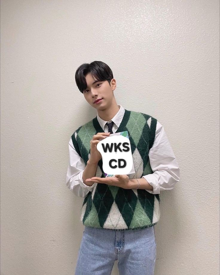 bearyourside's tweet photo. @calculabear @HolaTeddyBear Hi, Gommies! Ini Rafa sambil makan lotek. Belum lupa sama wajah cakepku kan? 🥺 Pertama-tama mau ngucapin banyak terima kasih sama seluruh Gommies yang udah join dan ikutin kegiatan kita dari awal hingga akhir. Maupun teman-teman yang pernah join di sini, terima kasih banyak! <3 https://t.co/x3fPmfdxA1
