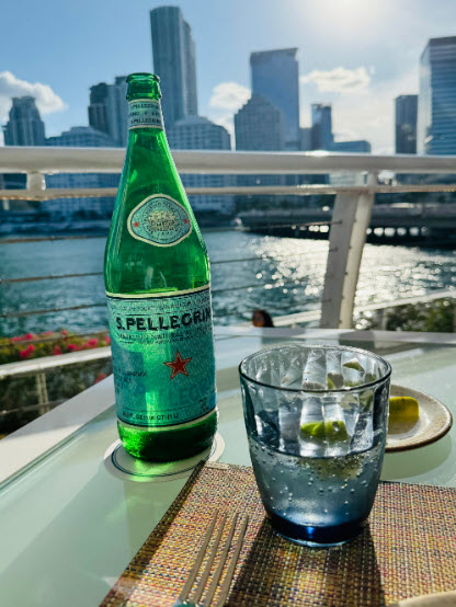 bradthomas's tweet image. Miami 🌴🌴🌴🌴🌴🌴🌴🌴🌴🌴🌴

@MO_HOTELS #CRE #realestate #brickellKey #Miami