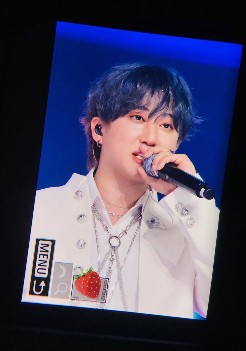 🍓 tweet media