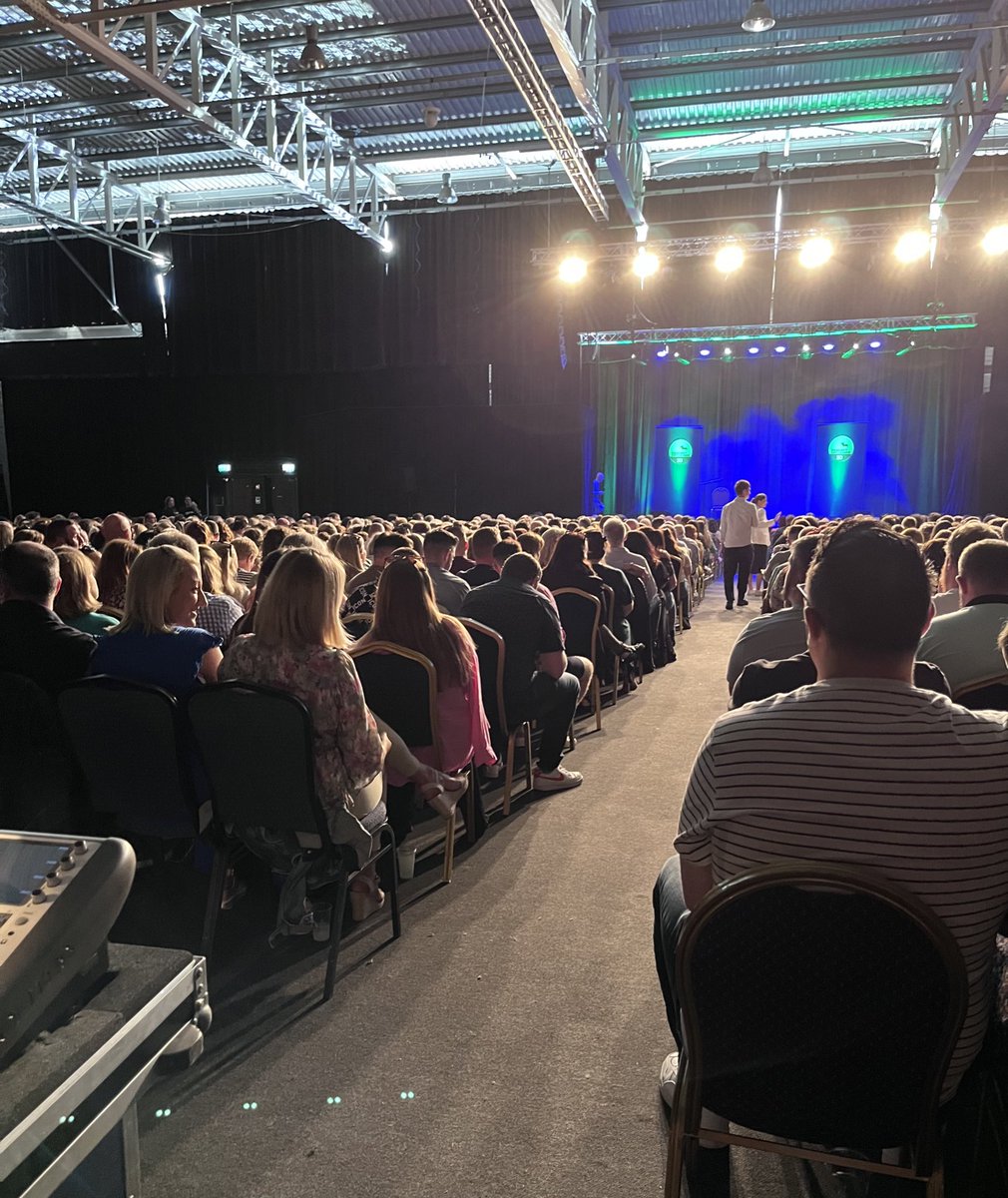 DeniseHRocks's tweet photo. Quick visit to @CatLaughsComedy this year for #30YearsOfCatLaughs 🥳 https://t.co/1ys2uJd2B4