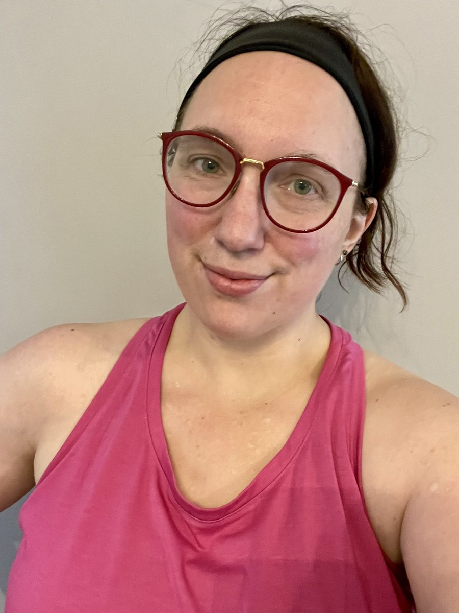 Saw a thing about “30 and up post a pic”
After my OTF class earlier today I was chatting with the girls at the front desk and during the convo, mentioned I turn 40 next year. They honestly thought I was early 30s. So I’m feeling pretty good this morning