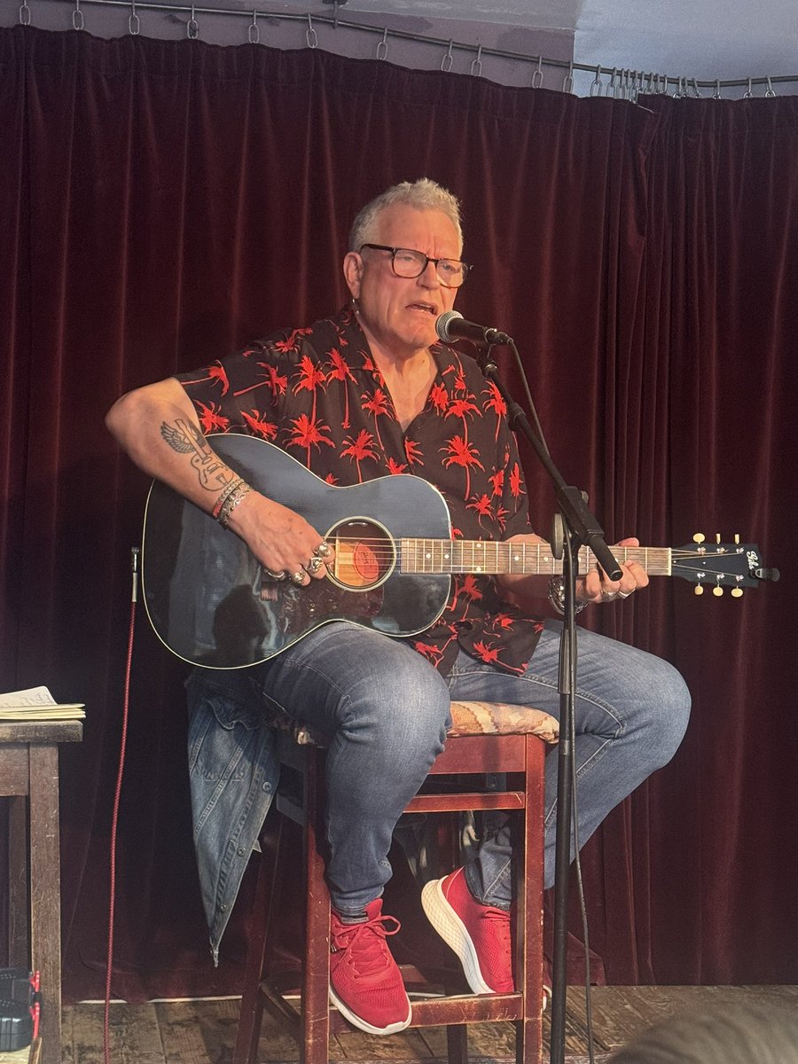 Robb Johnson tweet media