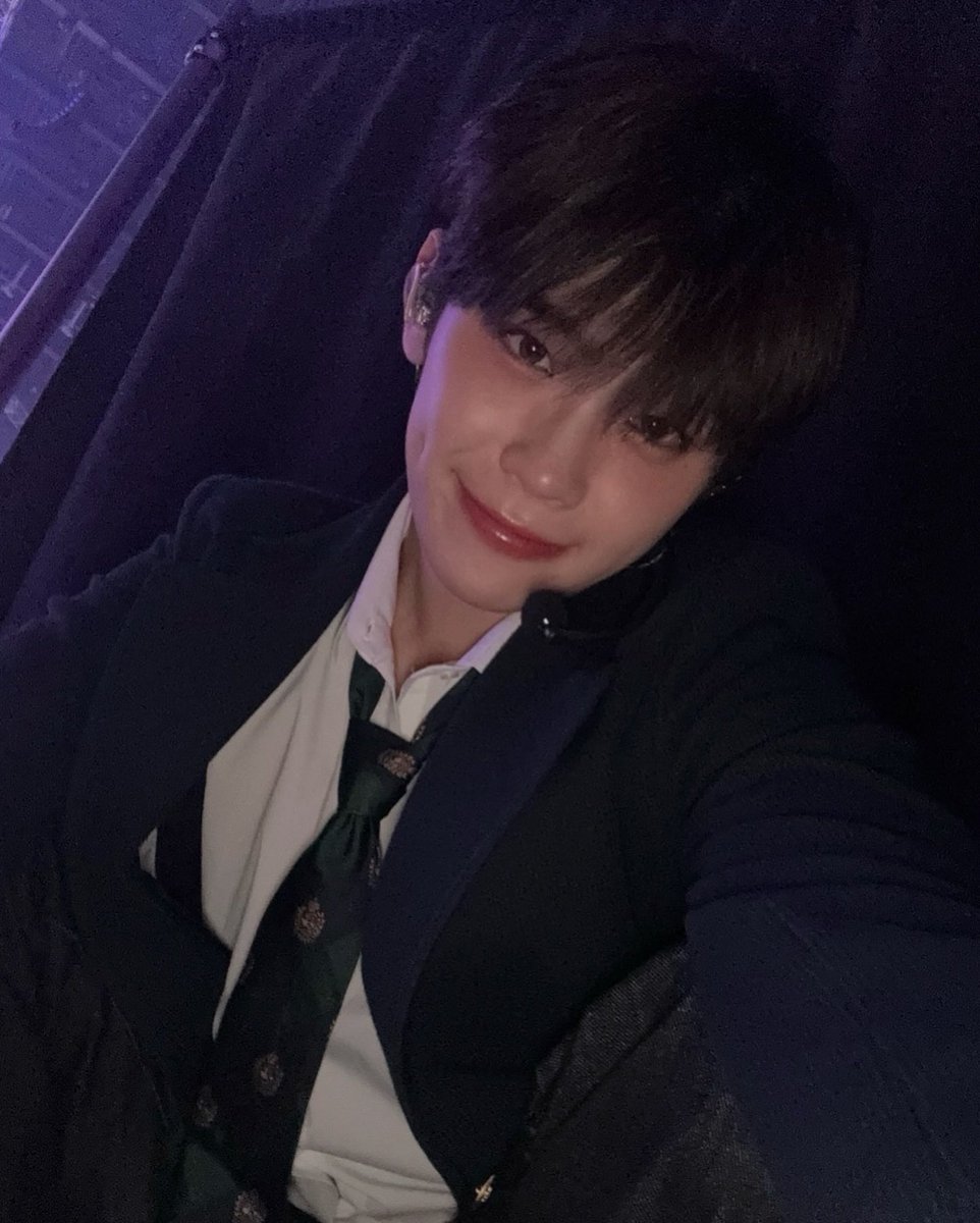 mysummtr's tweet photo. 240602 제로베이스원 인스타그램 #김태래 

That Straight hair guy https://t.co/Z0crcMJu9P