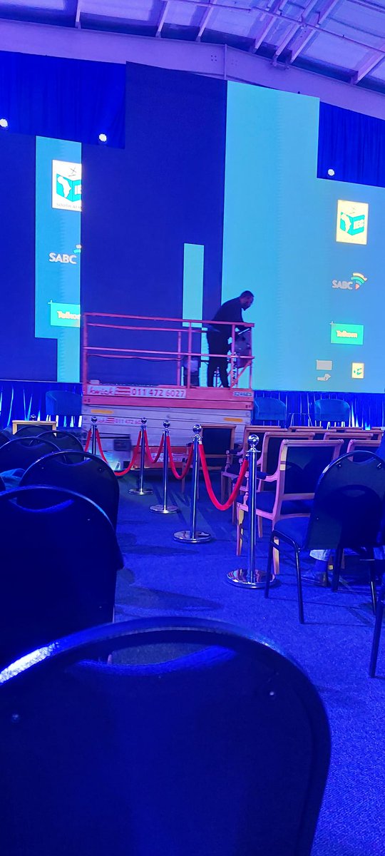 SABCNews's tweet photo. The IEC's preparations for the official results announcement at 18h00 are underway. The stage is set and President Cyril Ramaphosa is expected to attend the occasion held at the ROC in Midrand. #sabcnews #SABCelections #NPE2024 #SADecides https://t.co/BnnVA0AAgb