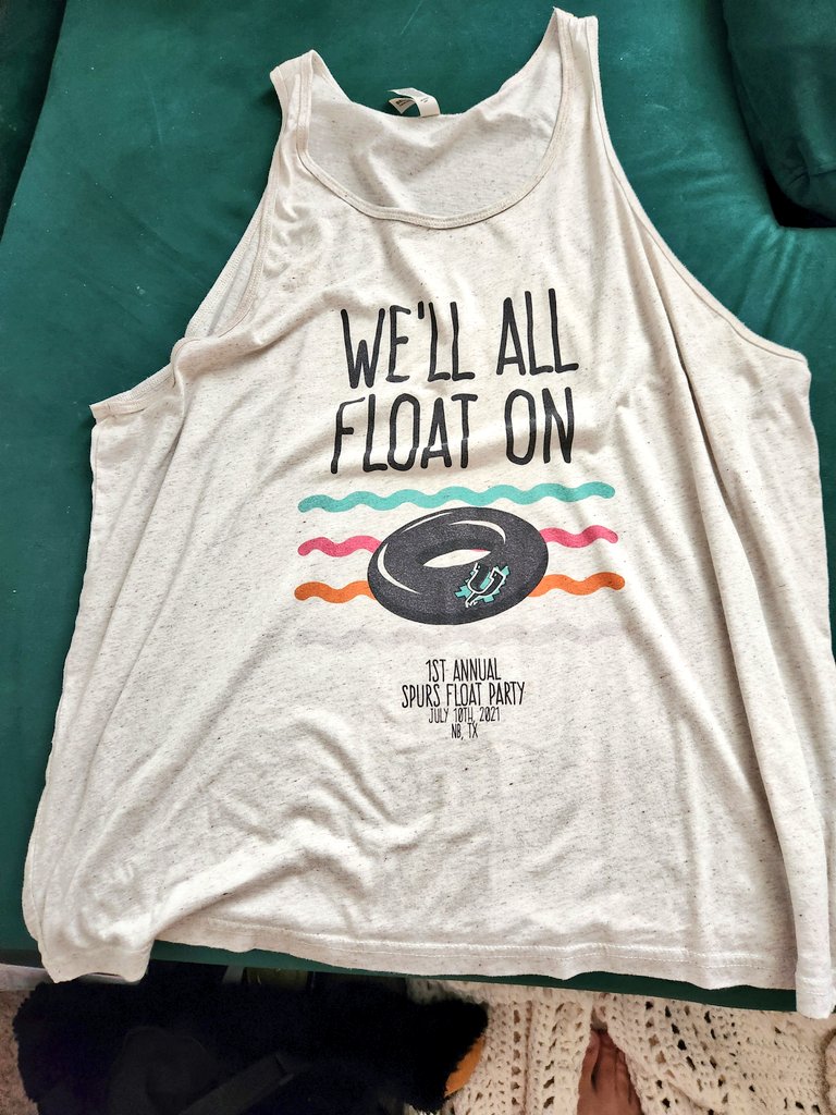 CampecheCo's tweet image. Which year&apos;s design is your favorite?? #floatparty #spurstwitter

campechecollective.com/events

I think this year might be the best 👀