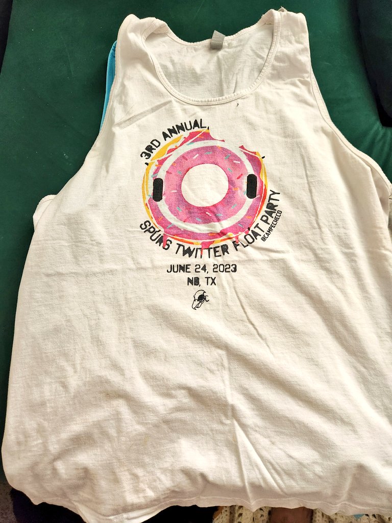 CampecheCo's tweet image. Which year&apos;s design is your favorite?? #floatparty #spurstwitter

campechecollective.com/events

I think this year might be the best 👀