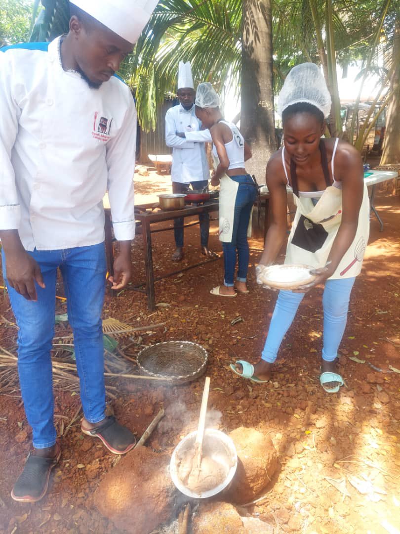 misstourismUga's tweet image. So you can walk, &amp;amp; talk but can you cook? The instructors from Classic Baking &amp;amp;Catering School at #MissTourismUganda #EasternRegion bootcamp seem to be asking! 
Can’t wait to see who will take the crown on 8th June 2024 at Coconut beach @PotandGrill 
@MTWAUganda 
#TourismandPeace