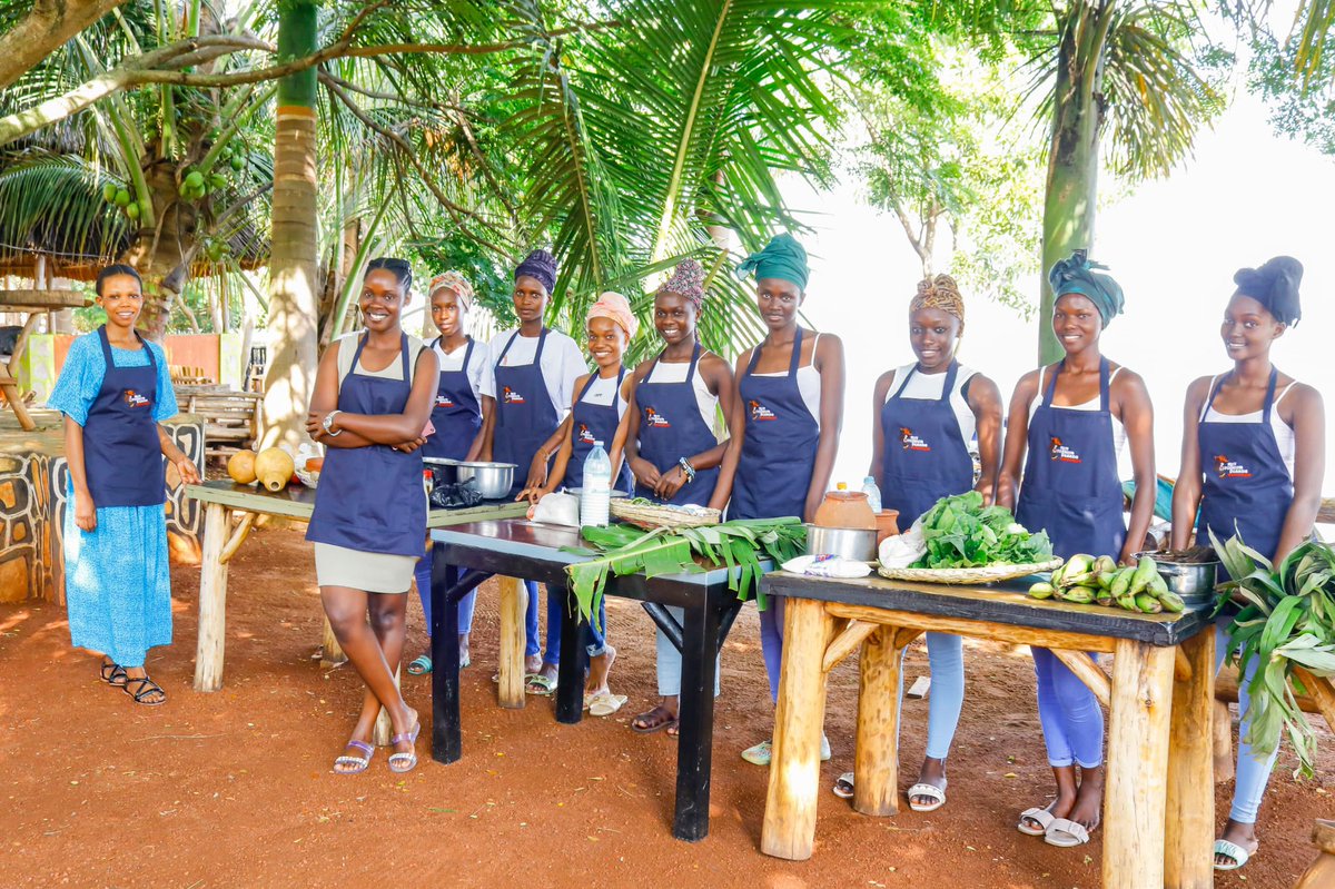 misstourismUga's tweet image. So you can walk, &amp;amp; talk but can you cook? The instructors from Classic Baking &amp;amp;Catering School at #MissTourismUganda #EasternRegion bootcamp seem to be asking! 
Can’t wait to see who will take the crown on 8th June 2024 at Coconut beach @PotandGrill 
@MTWAUganda 
#TourismandPeace