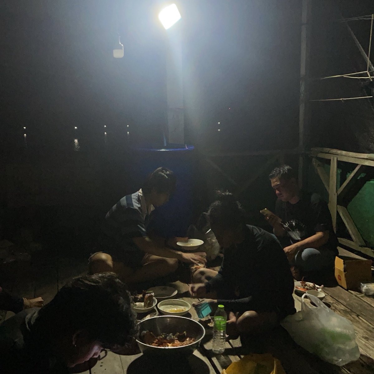 pphuryu's tweet photo. บรรยากาศจริงแบบนี้นะครับทุกคนนน 😱
#EscapemissionEP6
#ทริปหนีเที่ยว
#bonnystarth https://t.co/1yrYZBR9QJ