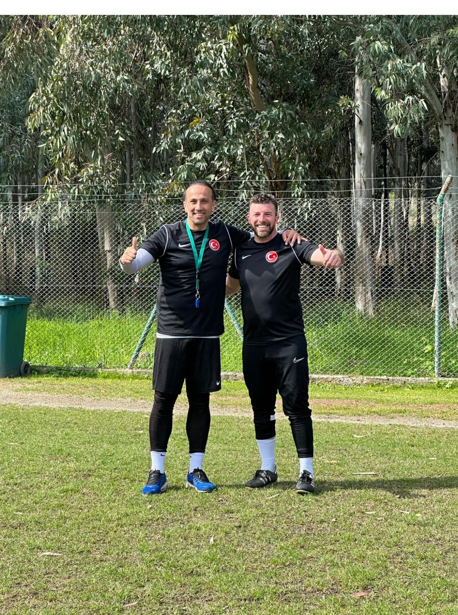 MutluTurkmen's tweet photo. Doktora öğrencimiz Mehmet YÖNAL’ın antrenörlüğünü yaptığı İşitme Engelli Futbol Millî Takımımız, 10. Avrupa İşitme Engelliler Futbol Şampiyonasında 3’üncü olarak bronz madalyayı 🥉 ülkemize getirdi. 🇹🇷

Duymak, hepimizin ortak toplumsal duyusuydu; çünkü ülkece “Gurur Duyduk”.👏 https://t.co/UJ524BhldM