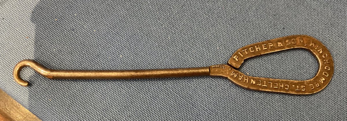 Winchcombe_Mus's tweet photo. This week’s mystery object.  Clue - it was useful in helping you to get dressed in the morning.  #socialhistory #winchcombemuseum https://t.co/FjcwmbQU7v