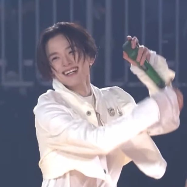 やばい！！何！！！
楽しそうすぎる楽しそうでなにより
サラストセンター分け長め終わりの3点セット