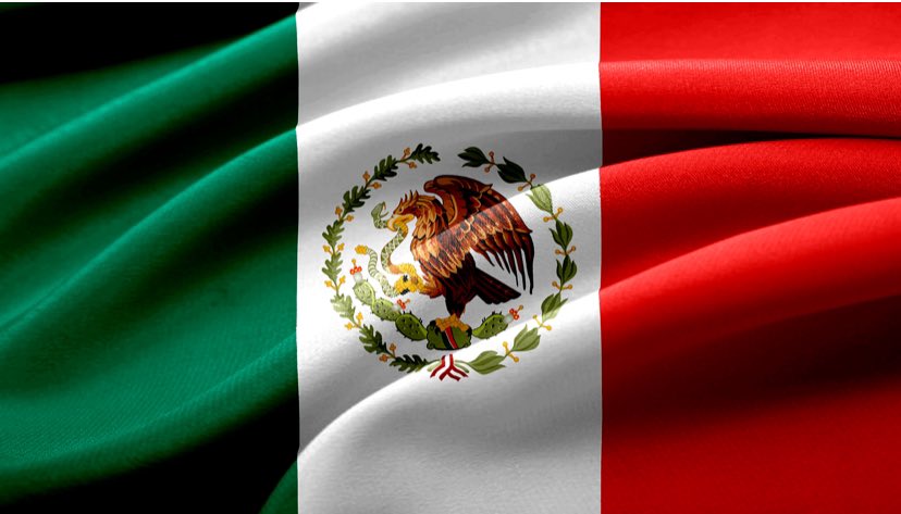 La bandera de #México una de las más hermosas. En ella sus ciudadanos encuentran el verde de la esperanza, el blanco de la pureza y el rojo de la sangre derramada por sus héroes. Que en la jornada electoral de hoy prevalezcan la paz y la esperanza y se honre una vez más el legado
