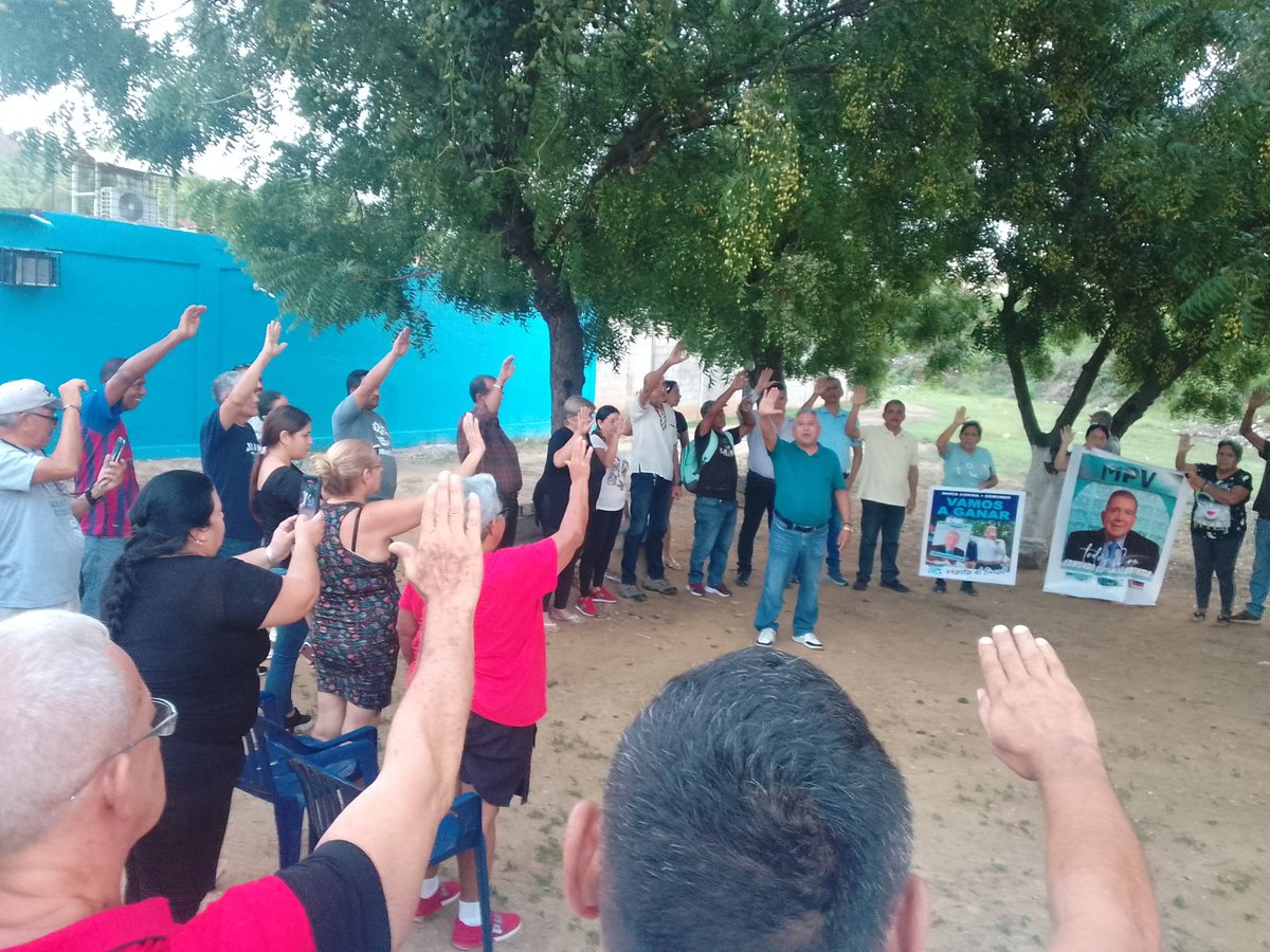 CarlosGuin7's tweet photo. Fecha 31/5/24, Hora 5 pm . juramentación del comandito Unitario, en Apoyo de nuestro Candidato Presidencial Edmundo González, por nuestro Concejal de la MUD Rafael Pico Padrón. Edmundo pará todo el mundo. https://t.co/R2CRawBmOo