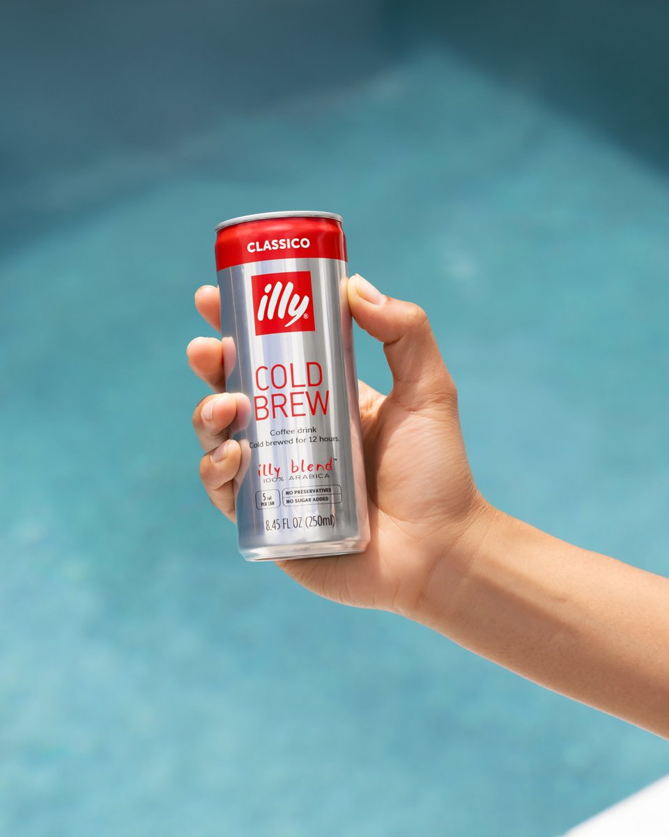 illyUSA's tweet photo. Some like it hot, some like it chill. How do you take your poolside coffee moments? #LIVEHAPPilly #QualityLovesDetails #illy
#coldbrew #summervibes #poolsidecoffee #poolday https://t.co/pFjPsj5UV4