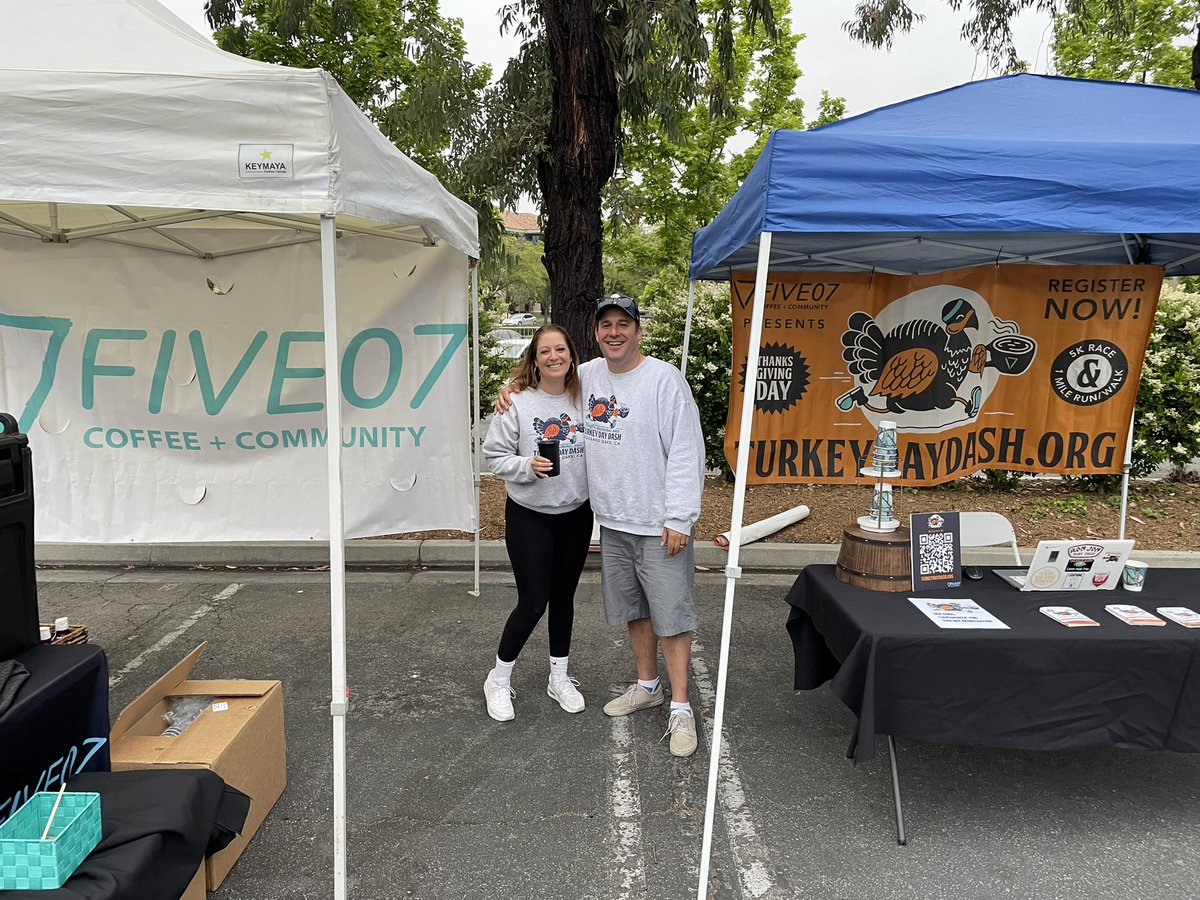 KyleBJorrey's tweet photo. They got your boy up EARLY to come out to the amazing Love Run, where @TheFive07 is the official coffee sponsor. Come grab a cup… or sign up for the Dash #multitasking #javajorrey https://t.co/7UGqdvHqj7