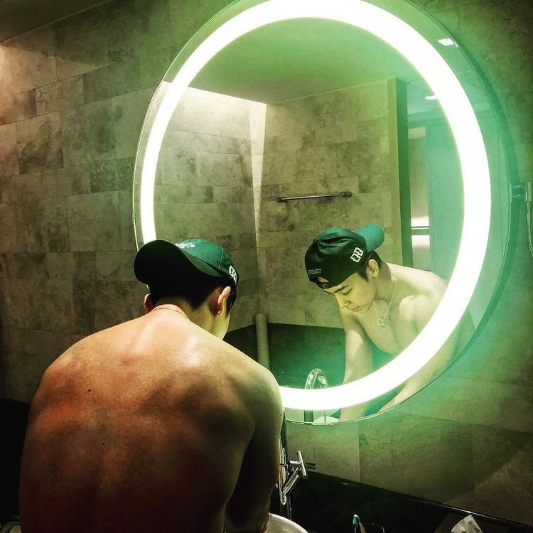 onlydalnim's tweet photo. lee donghae appreciation tweet 🤤 https://t.co/RZWAq4JEOw