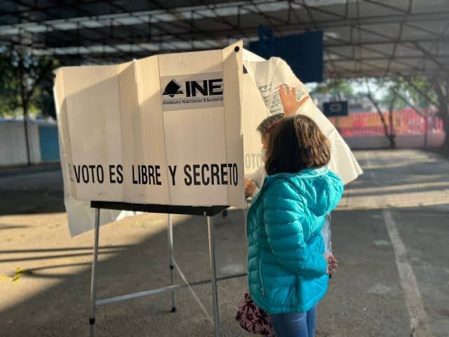 Arranca la jornada electoral. Voten por quien quieran o anulen, pero participen.