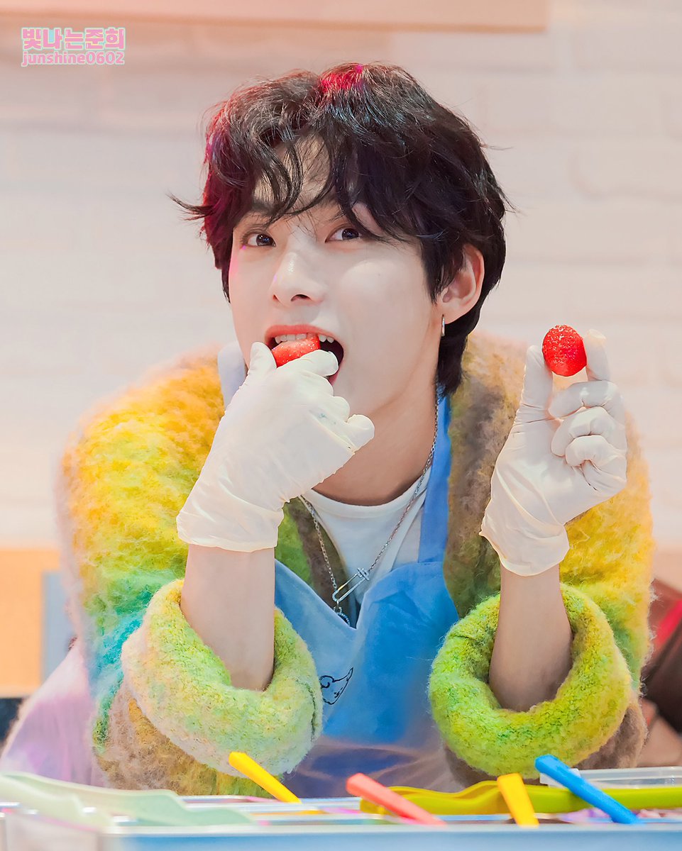빛나는준희 tweet media