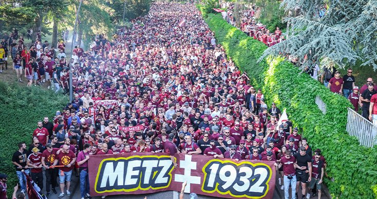 LeLorrUn's tweet photo. 2023                ☨                  2024
                         🇱🇻 https://t.co/k8k1bn1hvd