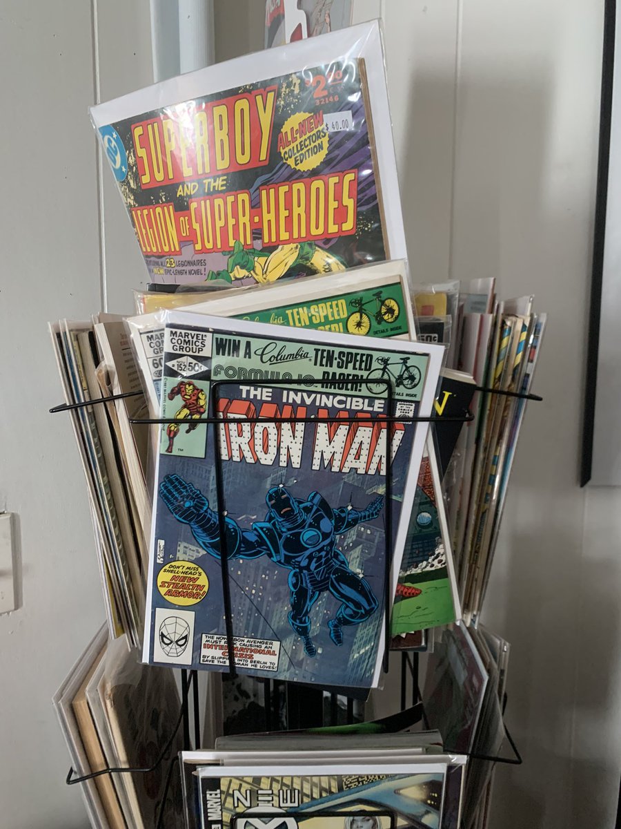 revsully's tweet image. Hot Toys made a 1/6 of this and I missed it. I regret that🤷🏻‍♂️🥺
#GeekProblems