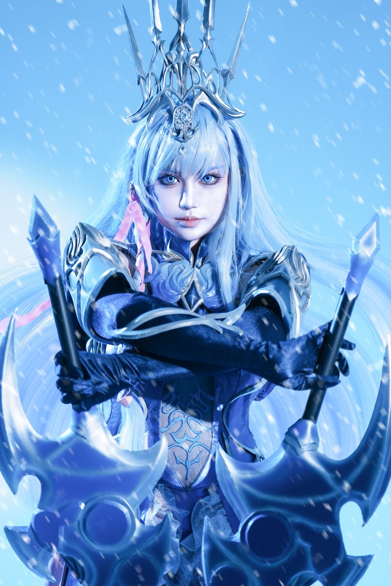 mZmOwkg9U3Nk4yN's tweet image. 疑似氷神 シヴァ
Heritor of Frost Shiva
#FF14 #cosplay #finalfantasy14