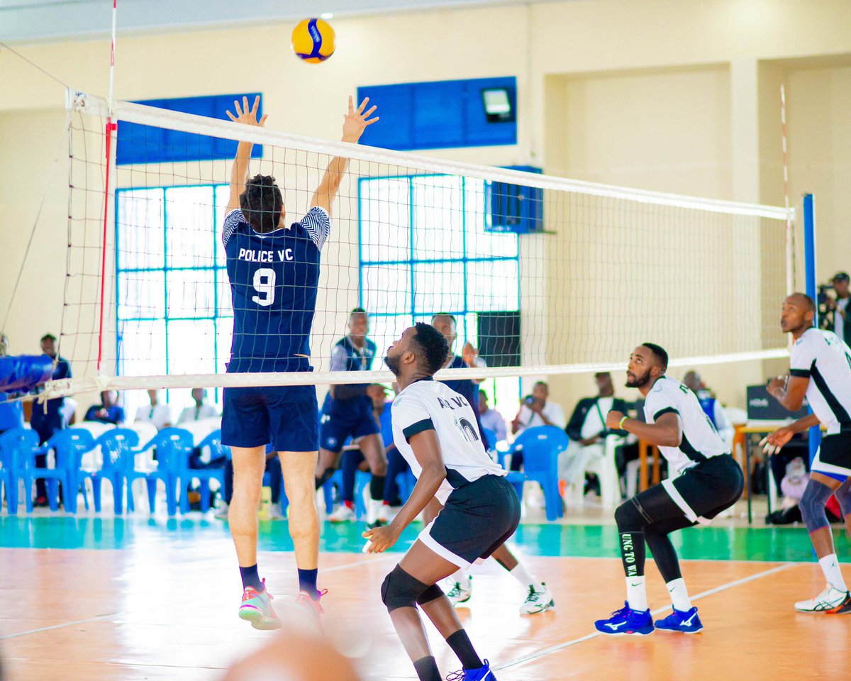 rnpvcofficial's tweet photo. #FRVB #GMT2024 Semi - Final :: MEN
POLICE VC 🇷🇼 1-2 APR VC🇷🇼
Set1: 21-25
Set2: 35-33
Set3: 25-23
Set4 is ongoing
📍: Des Anges - Remera
#Kwibuka30
@Rw_Volleyball @Rwandapolice https://t.co/B0FZQyYrDr