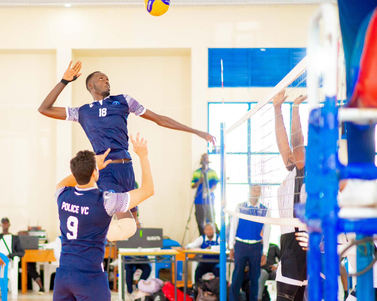 rnpvcofficial's tweet photo. #FRVB #GMT2024 Semi - Final :: MEN
POLICE VC 🇷🇼 1-2 APR VC🇷🇼
Set1: 21-25
Set2: 35-33
Set3: 25-23
Set4 is ongoing
📍: Des Anges - Remera
#Kwibuka30
@Rw_Volleyball @Rwandapolice https://t.co/B0FZQyYrDr