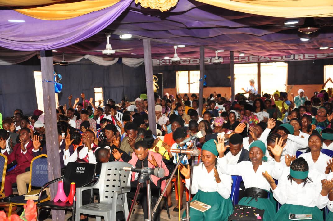 Ktm_anyigba's tweet photo. “Cross session of today’s celebration service.” Topic: Foundation of divine visitation. Ministries is Dr. Pastor Eseyin Oluwasegun #ktmanyigba #sundayservice https://t.co/afRrpEAnoO