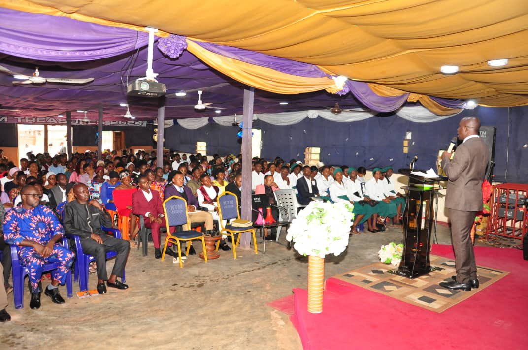 Ktm_anyigba's tweet photo. “Cross session of today’s celebration service.” Topic: Foundation of divine visitation. Ministries is Dr. Pastor Eseyin Oluwasegun #ktmanyigba #sundayservice https://t.co/afRrpEAnoO