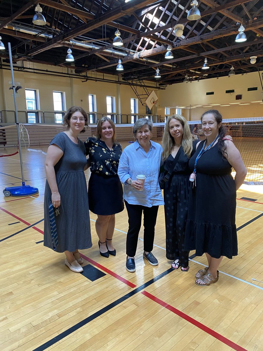 rweingarten's tweet photo. Community Schools are #RealSolutions for kids and communities! It was wonderful talking to @aftunion members and leaders and their district and community partners at our Community Schools Intensive this week. https://t.co/XJnbu9H0GS