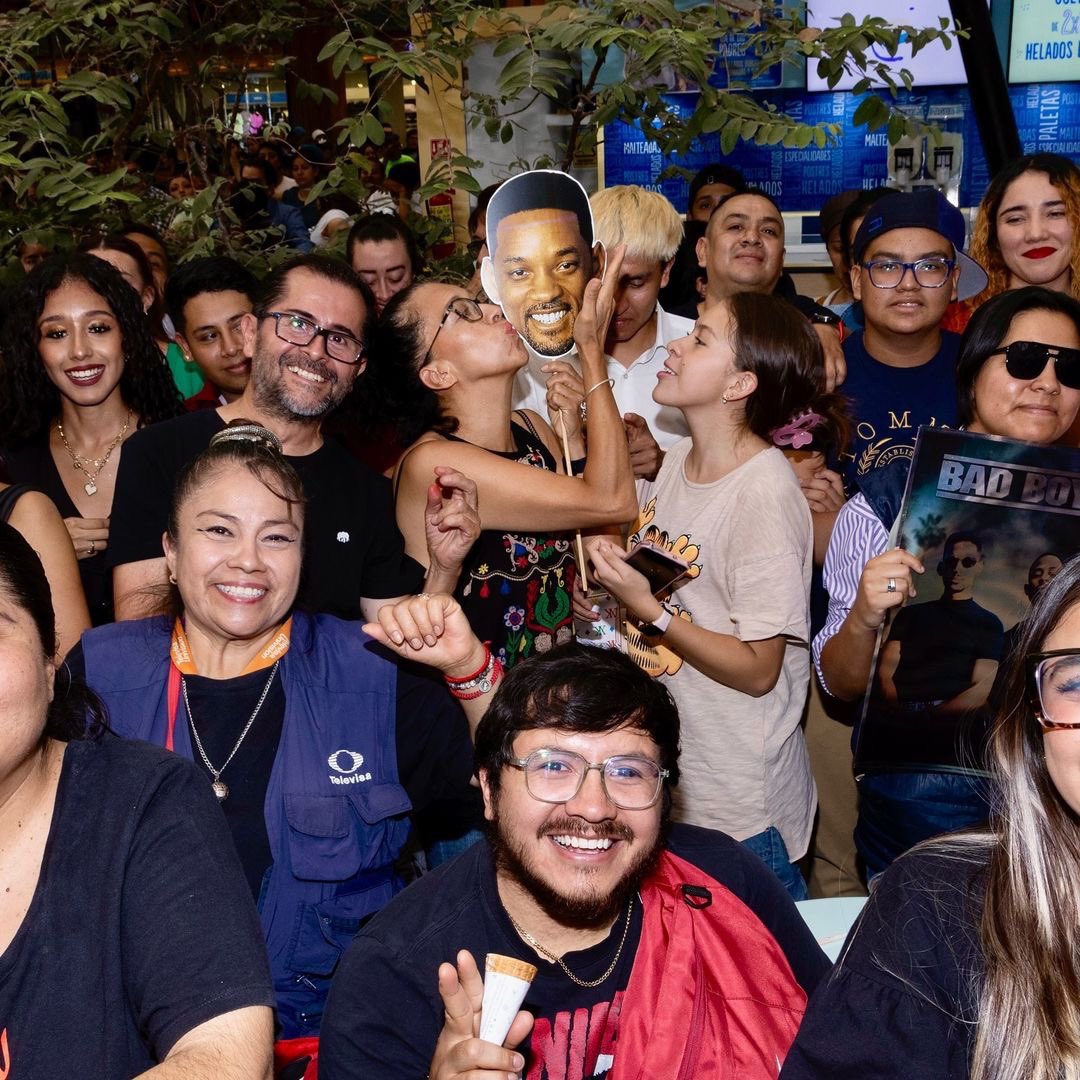 WillSmith2real's tweet photo. We brought the @BadBoys global press tour to México anoche and WOW!! This might be one of the biggest premieres I’ve EVER done!! Inolvidable 🫨🫶🏾

@ArathAquinoOf https://t.co/M6mDMqFEno