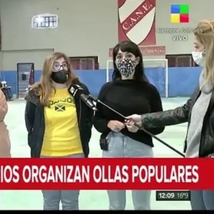 Si vos confías en @Leigianni , todo te va a salir mal, todo va a estar sospechado … en el gobierno de Mauricio Macri organizaba olla populares y se manifestaba en contra del tarifazo ! En serio libertario van a creer en los kirchneristas ? Entonces barajemos de nuevo .. o son lo