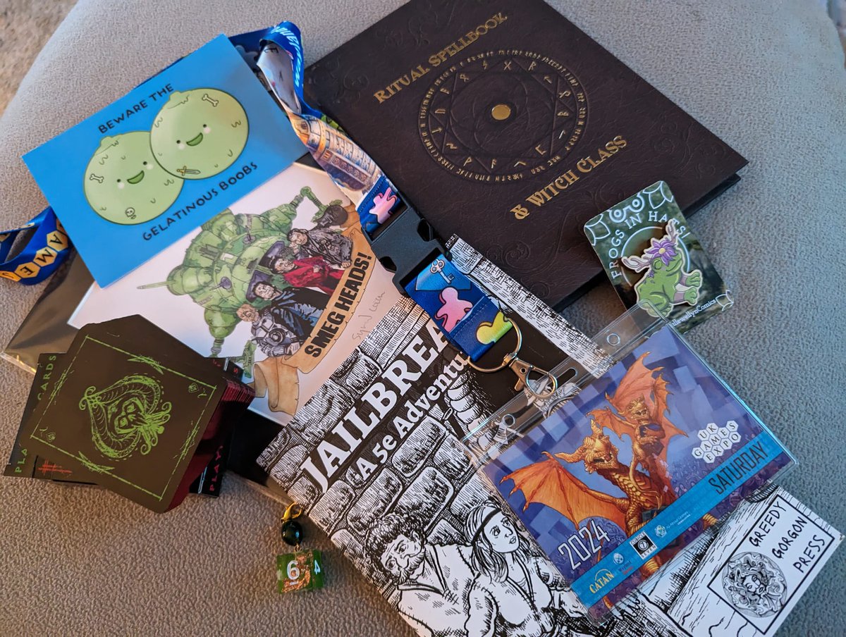 goblinsnotebook's tweet photo. Had a great time at the UKGE yesterday, great to see some now more familiar faces! My wife &amp; I got loot from @LostHavenArt @FumbleFolks @greedygorgon @gelatinous_cute @TaliaCosplay @TheMythicalShop &amp; @brambledowndes1 We both enjoyed meeting everyone on the stamp trail too. 
#dnd https://t.co/HGMc9FnWue