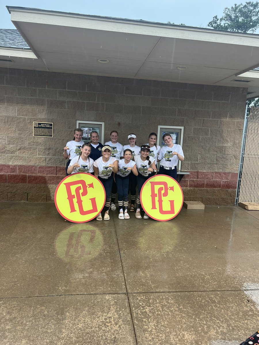 R_Curphy's tweet photo. Thank you PG for the amazing tournament in OKC. Me and my team had lots of fun, and got to bring home some hardwear!🥎#gogold#okc#perfecfgame https://t.co/0Hzi8DUDkF