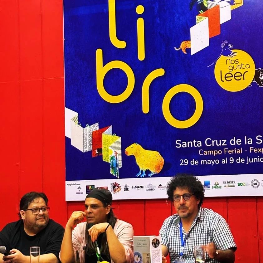 sanchezexeni's tweet photo. Muchas gracias a todas las personas que asistieron a la presentación de la segunda edición de 'Aquí y ahora - conversaciones con artistas cruceños'. Fue un honor contar con la compañía de Miguel Vargas y Willy Camacho.  @Editorial_3600 https://t.co/AtHdzXlhg3