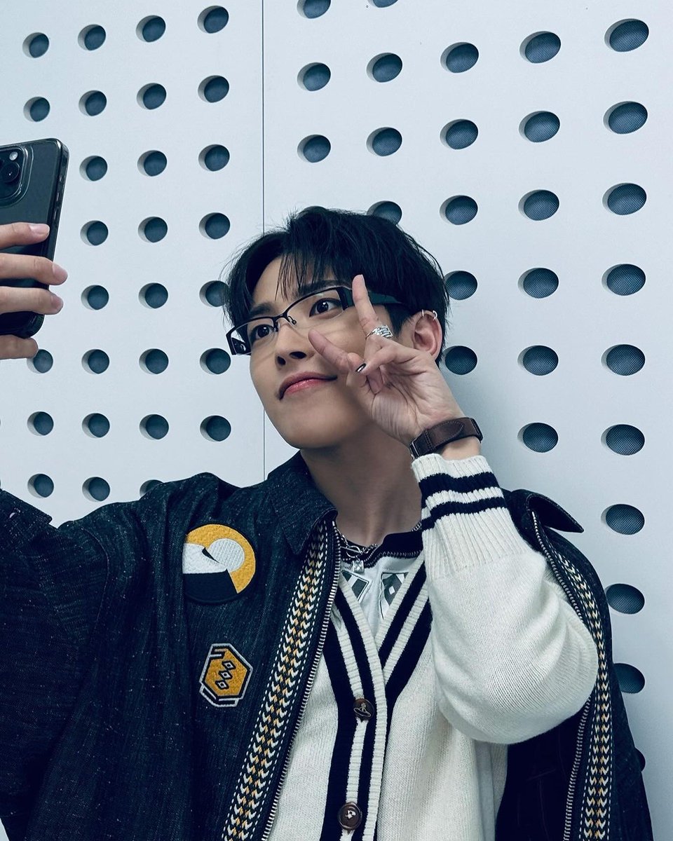 HONGFOLDER's tweet image. Obsessed