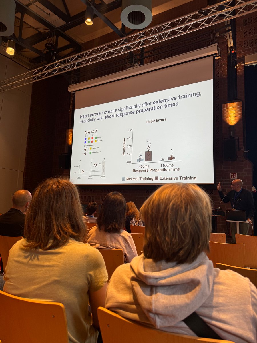 Eike Buabang tweet media